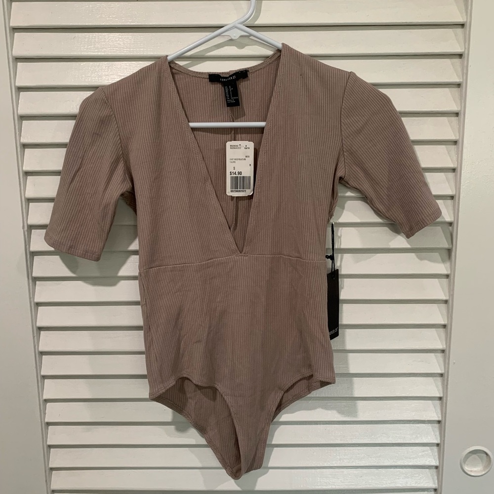 **NWT** Small FOREVER 21 bodysuit